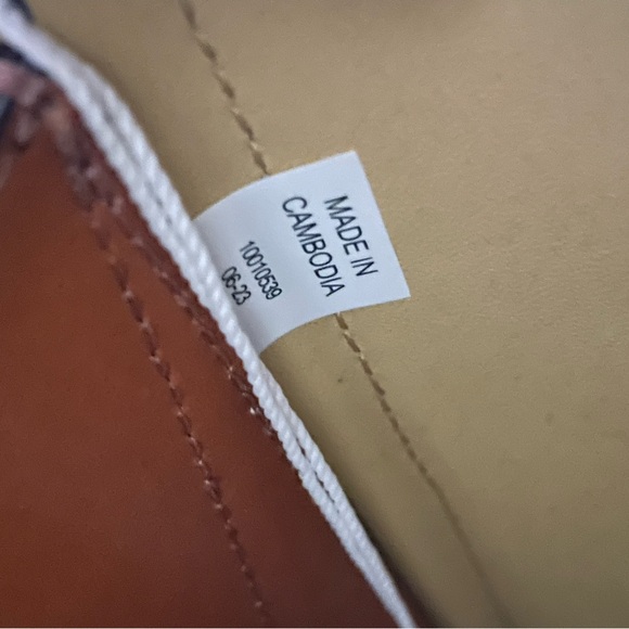 New, authentic Tory Burch blake small tote bag - Picture 6 of 14